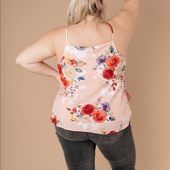 Elegant Floral Camisole In Blush - Size Small - Picture 3 of 4